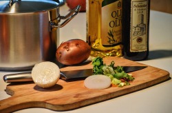 veggies pot and cutting board